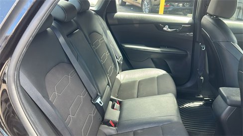 Used 2022 Kia Forte GT-Line w/ GT-Line Premium Package image 14