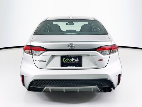 Used 2020 Toyota Corolla SE image 7
