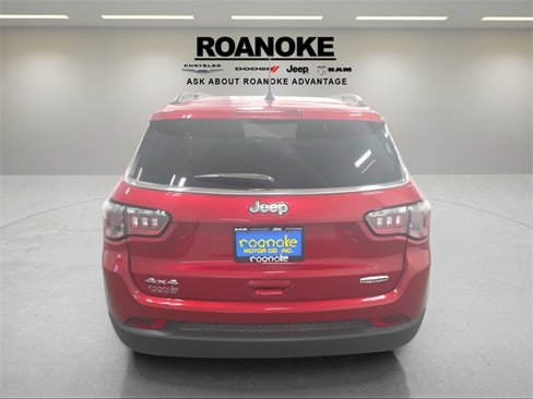 Used 2024 Jeep Compass Latitude image 7
