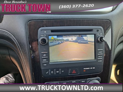 Used 2016 Chevrolet Traverse LT image 17