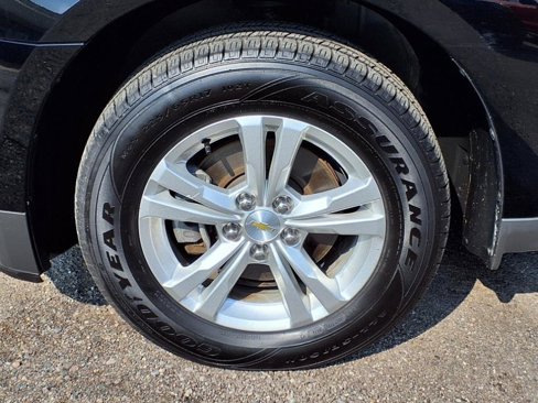 Used 2015 Chevrolet Equinox LS image 9