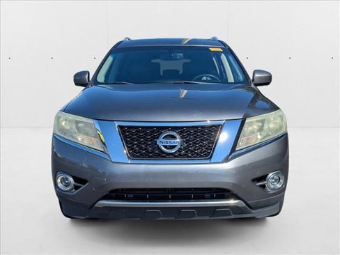 Used 2015 Nissan Pathfinder Platinum image 2