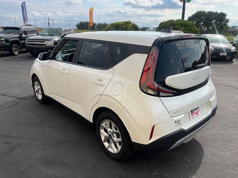 Used 2024 Kia Soul LX w/ Option Group 015 image 8