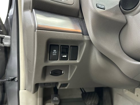 Used 2015 INFINITI Q40 w/ Navigation Package image 32