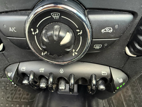 Used 2014 MINI Cooper Convertible image 34