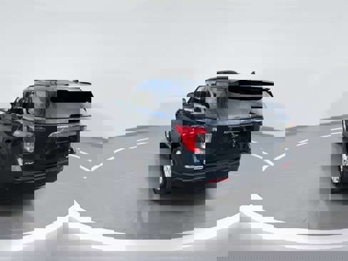 Used 2022 Ford Explorer XLT image 15