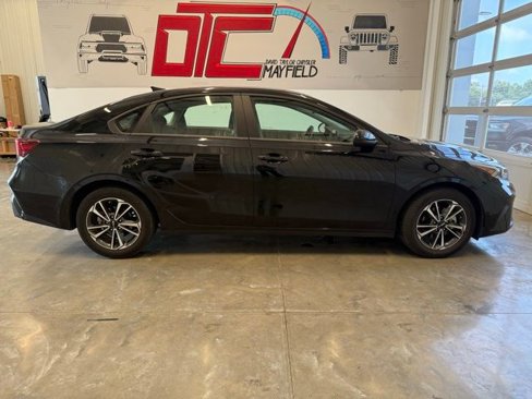Used 2024 Kia Forte LXS image 18