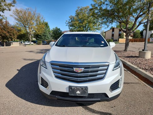 Used 2017 Cadillac XT5 Premium Luxury image 2