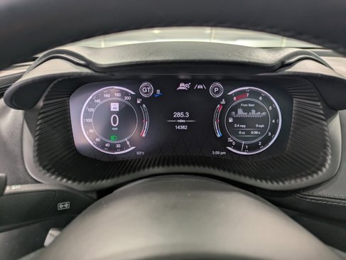 Used 2024 Aston Martin DBX 707 image 6
