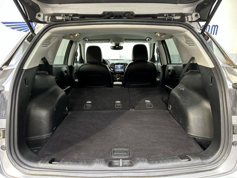 Used 2017 Jeep Compass Limited image 30