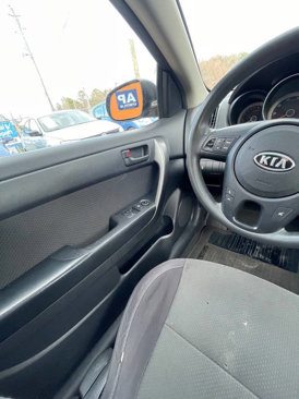 Used 2010 Kia Forte Koup EX image 24