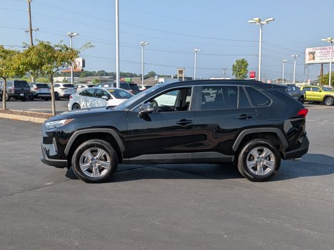Used 2023 Toyota RAV4 XLE image 5