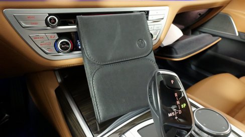 Used 2020 BMW 740i xDrive w/ Interior Design Package image 59