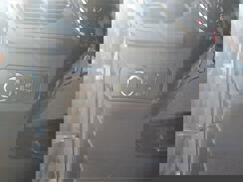 Certified 2020 Ford Escape SE image 14