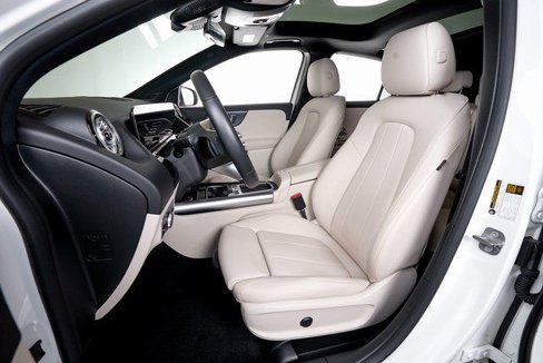 Used 2024 Mercedes-Benz GLA 250 4MATIC image 16