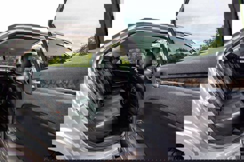 Used 2017 Chrysler 300 C image 23