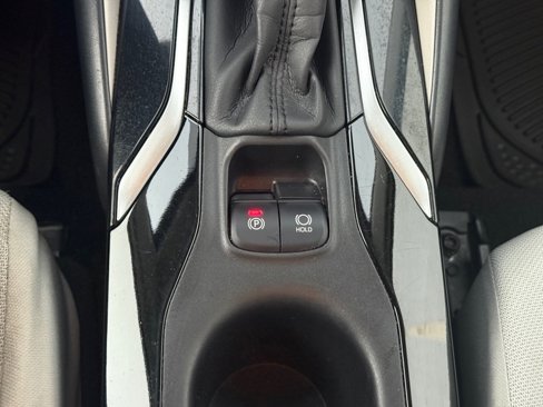 Used 2021 Toyota Corolla L image 20