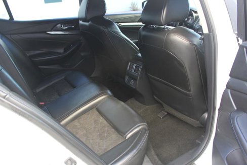 Used 2018 Nissan Maxima SR w/ Midnight Edition image 15