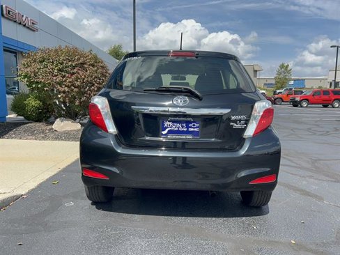 Used 2013 Toyota Yaris L image 6
