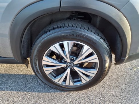 Used 2023 Nissan Rogue SV image 5