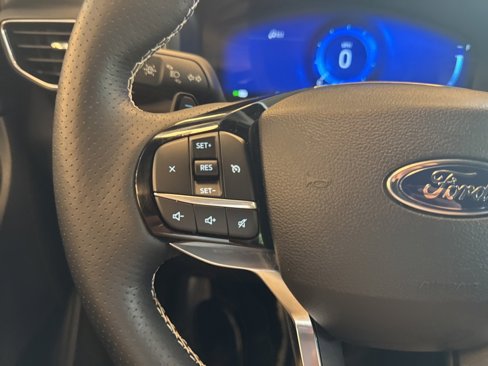 Used 2022 Ford Explorer ST w/ ST Street Pack image 31