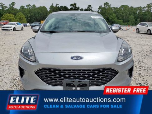 Used 2021 Ford Escape SE image 9