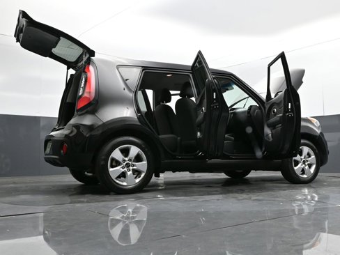Used 2019 Kia Soul image 32