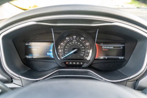 Used 2017 Ford Fusion SE w/ Fusion SE Technology Package image 22