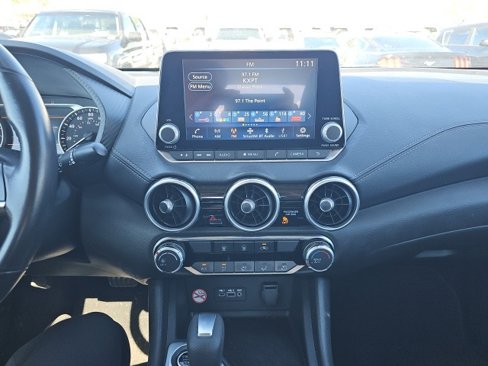 Used 2022 Nissan Sentra SV image 9