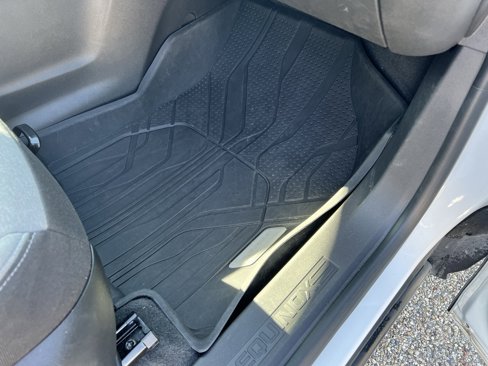 Used 2024 Chevrolet Equinox LS w/ LS Convenience Package image 8