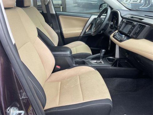 Used 2016 Toyota RAV4 XLE image 8