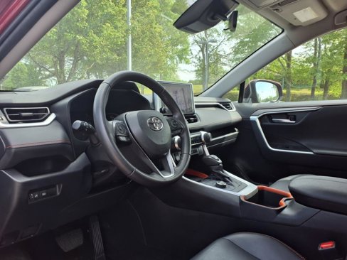 Used 2023 Toyota RAV4 Adventure image 9