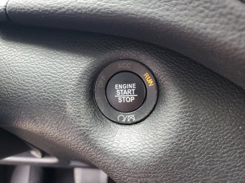 Used 2021 Jeep Cherokee Latitude Plus image 17