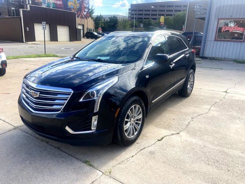 Used 2018 Cadillac XT5 Luxury w/ Driver Awareness Package image 3