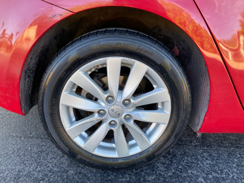 Used 2014 Kia Forte EX image 7