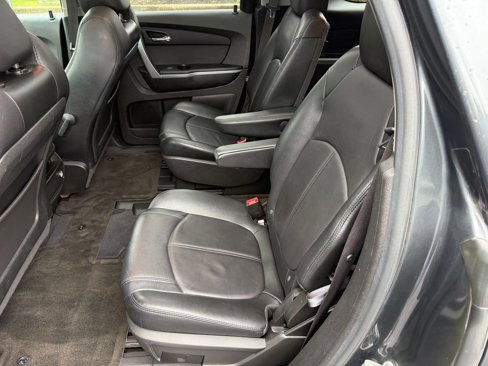 Used 2011 GMC Acadia SLT image 21