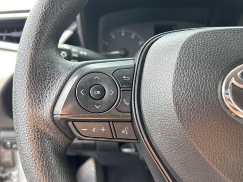 Used 2024 Toyota Corolla LE image 19