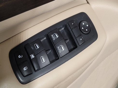Used 2016 Jeep Grand Cherokee Laredo w/ Quick Order Package 23E image 27