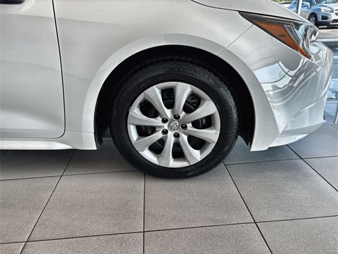 Used 2023 Toyota Corolla LE image 14