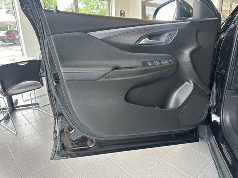 Used 2024 Buick Envista Preferred image 11