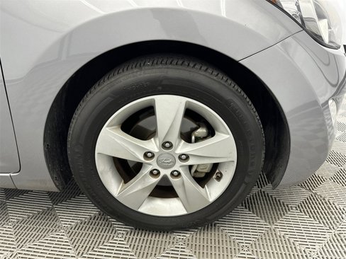 Used 2013 Hyundai Elantra GLS w/ Preferred Pkg image 12