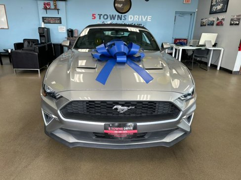 Used 2020 Ford Mustang Premium image 14