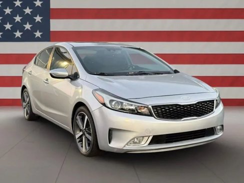 Used 2017 Kia Forte EX w/ EX Premium Plus Package image 3