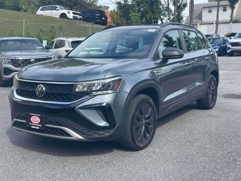 New 2022 Volkswagen Taos S image 4