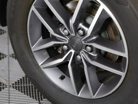 Used 2021 Jeep Grand Cherokee Limited image 7