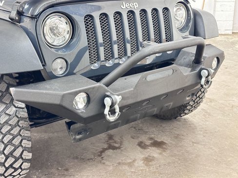 Used 2017 Jeep Wrangler Unlimited Rubicon w/ Connectivity Group image 15