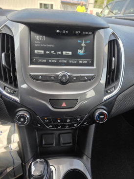 Used 2018 Chevrolet Cruze LT image 12