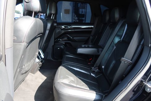 Used 2012 Porsche Cayenne S image 8