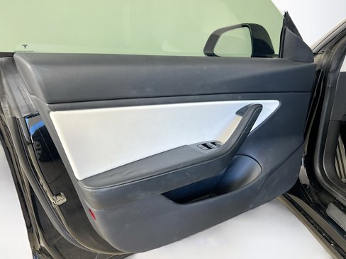 Used 2020 Tesla Model 3 Standard Range image 18