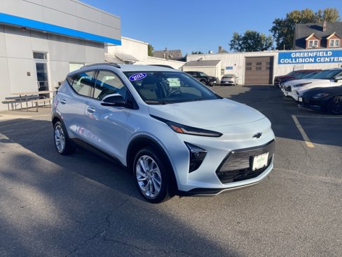 Used 2023 Chevrolet Bolt EUV LT w/ Comfort Package image 1